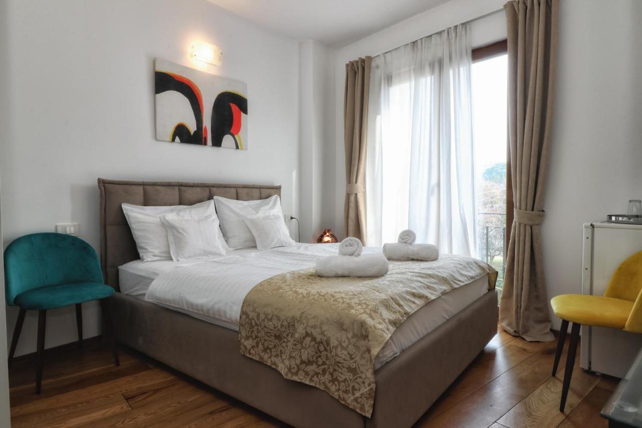 Kseni Accommodation ロヴィニ エクステリア 写真