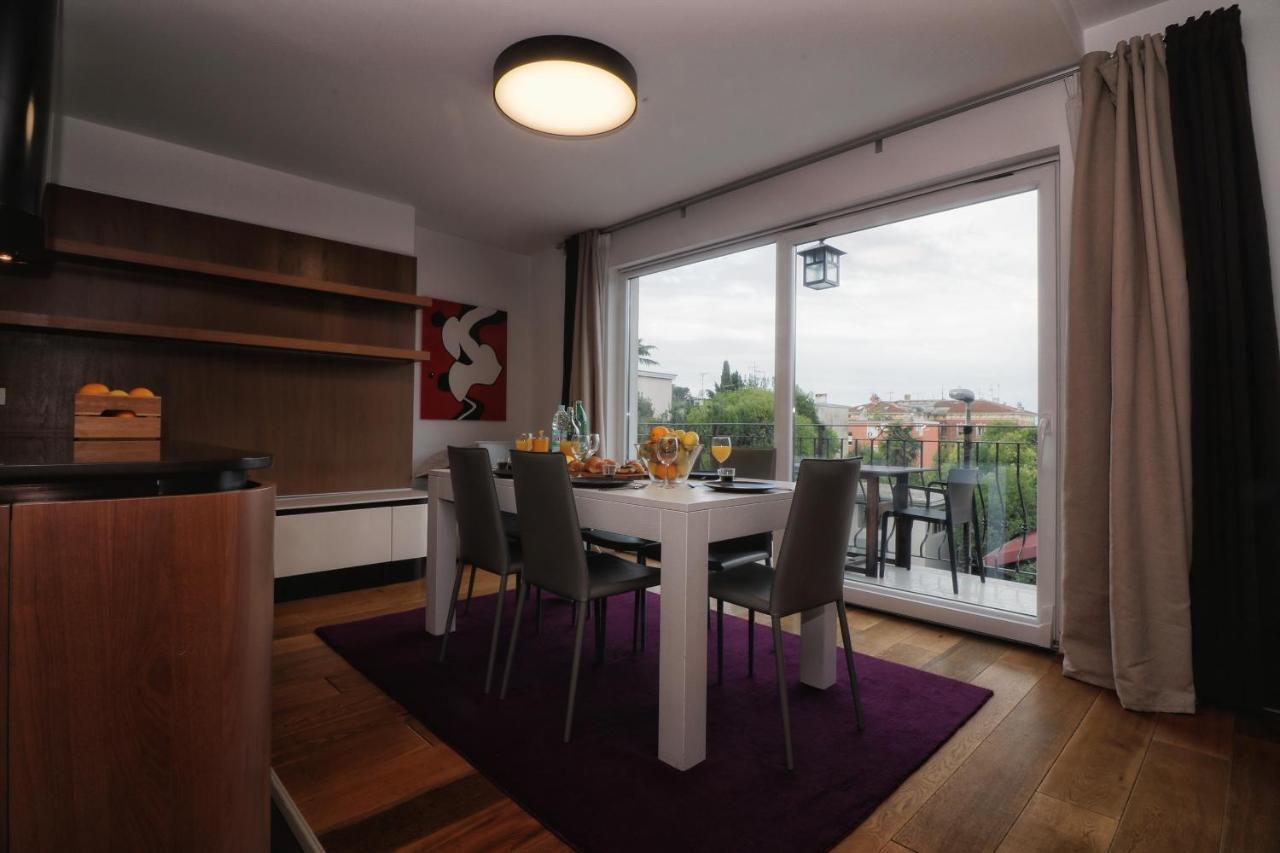 Kseni Accommodation ロヴィニ エクステリア 写真